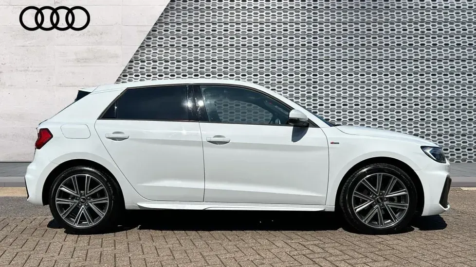 New Audi A1 S-Line 150 HP (110 kW) 2026 White SUV