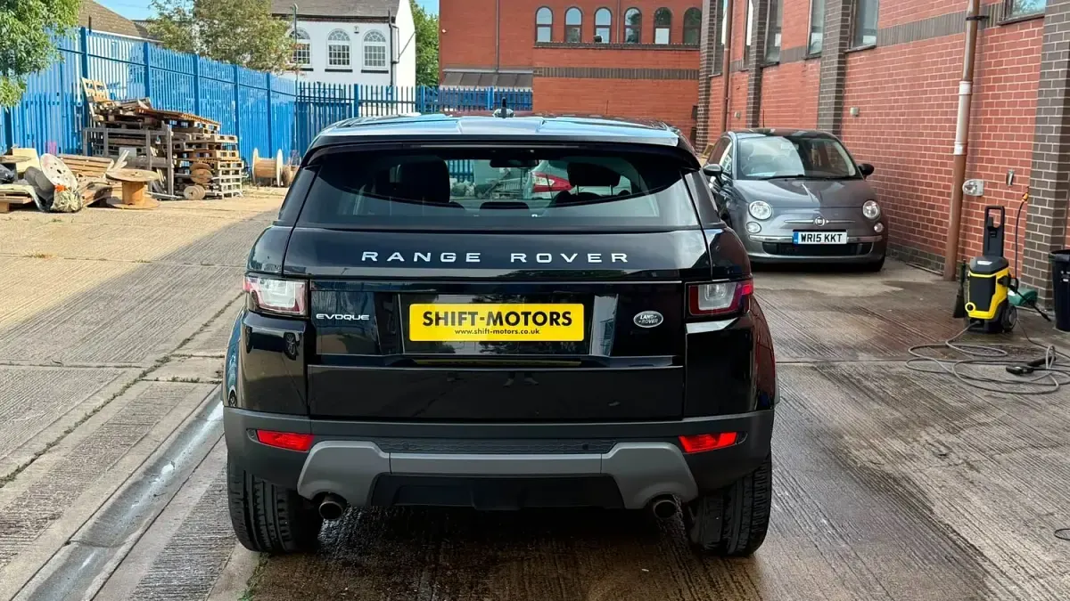 Used Land Rover Range Rover evoque SE 180 HP (132 kW) 2016 Black SUV