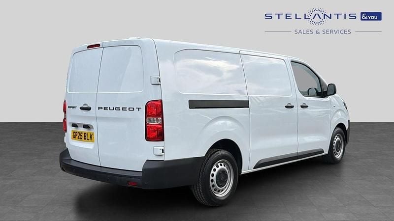 Used Peugeot Expert 143 HP (105 kW) 2025 White Van