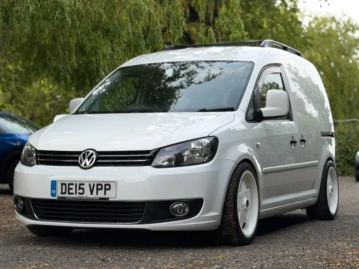 Usado VW Caddy Startline 75 HP (55 kW) 2015 Branco Monovolume