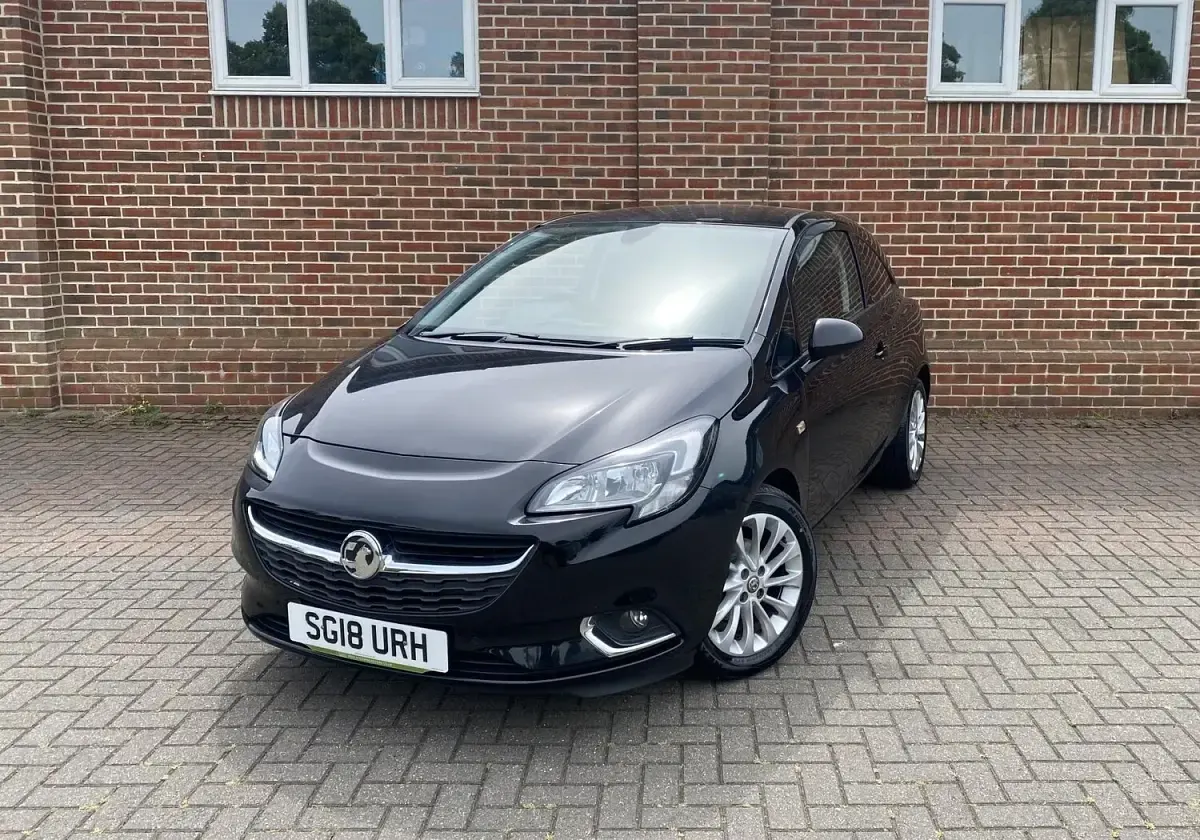 Used Vauxhall Corsa 75 HP (55 kW) 2018 Black Hatchback