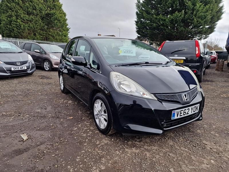 Second-hand Honda Jazz ES 2012 Negru Hatchback