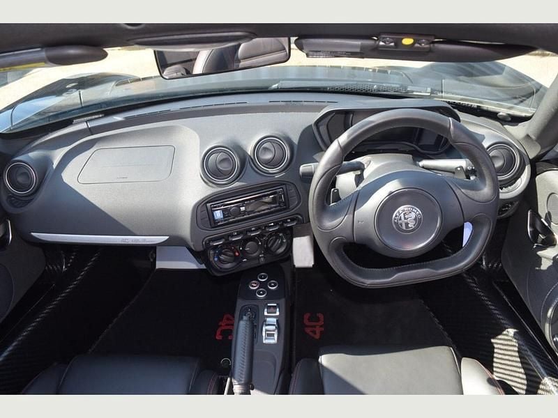Used Alfa Romeo 4C 240 HP (176 kW) 2018 Black Cabriolet