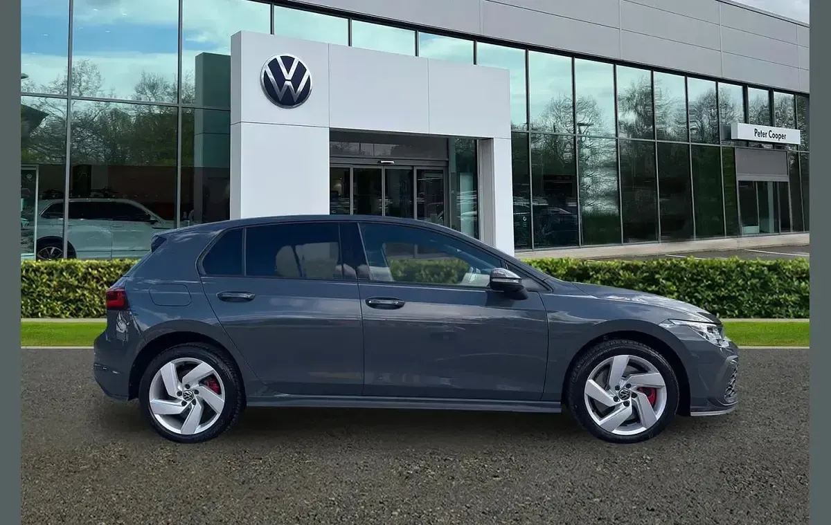 Used VW Golf VIII GTE 241 HP (177 kW) 2024 Grey Hatchback