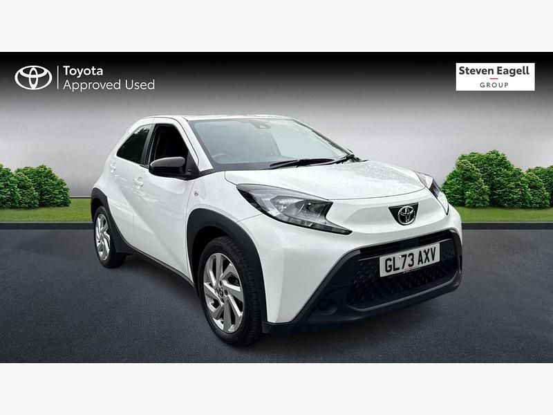 White Used 2023 Toyota Aygo X PURE SUV | £12,272 - Image 1/3