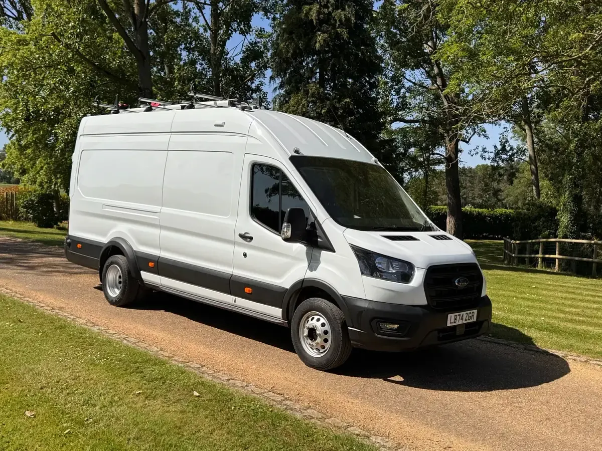 Used Ford Transit 170 HP (125 kW) 2025 White Van