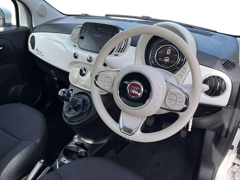 Used Fiat 500 70 HP (51 kW) 2024 White Hatchback