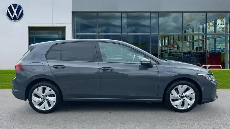 Used VW Golf VIII Match 204 HP (150 kW) 2025 Dolphin grey metallic