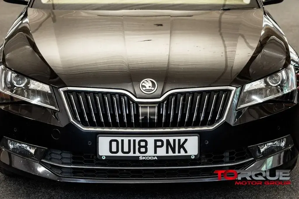 Used Skoda Superb LAURIN & KLEMENT 280 HP (205 kW) 2018 Black Estate