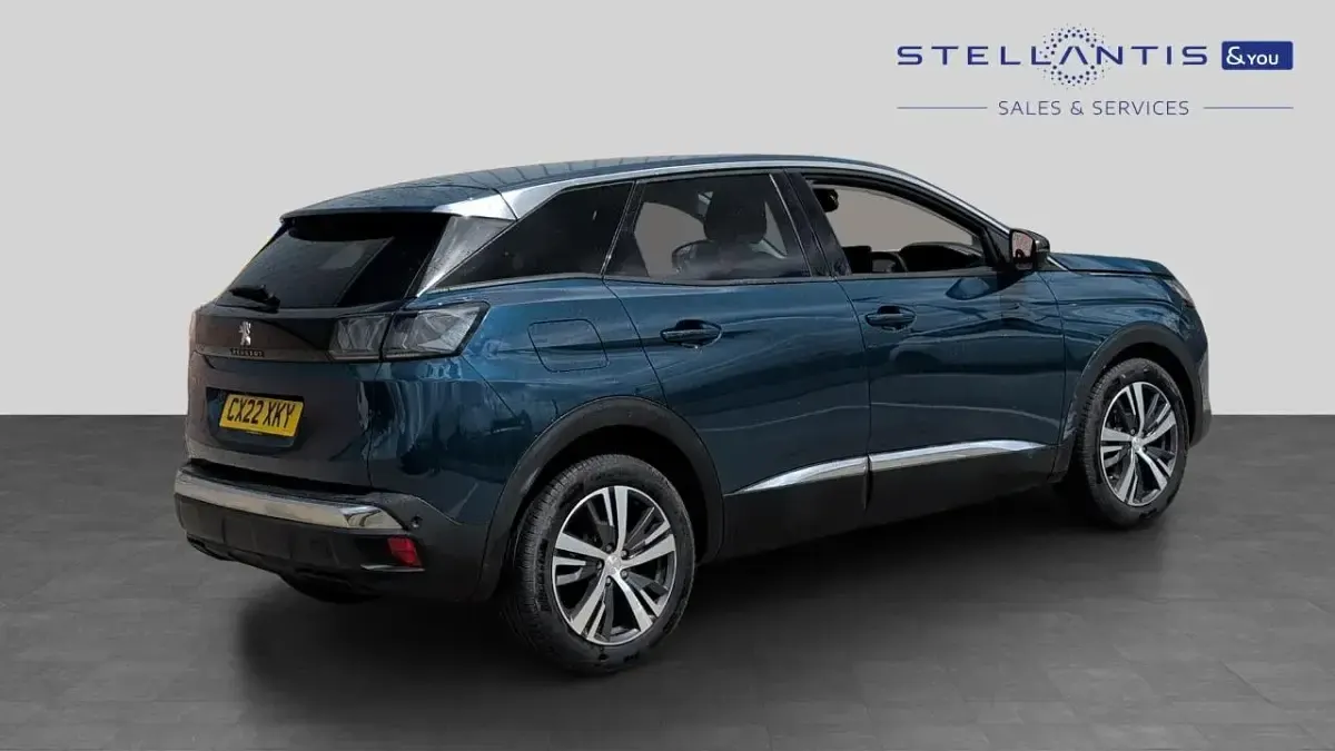 Used Peugeot 3008 Allure 129 HP (94 kW) 2022 Blue SUV