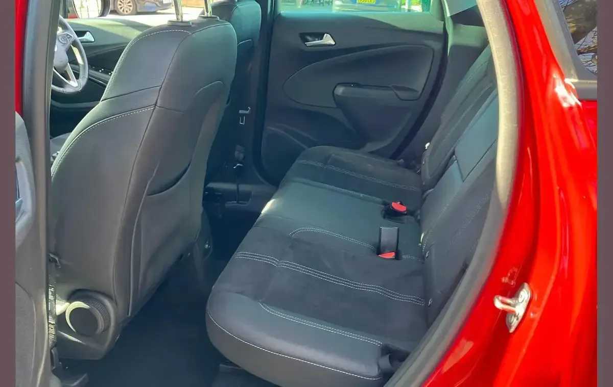 Used Vauxhall Crossland Ultimate 130 HP (95 kW) 2024 Red SUV