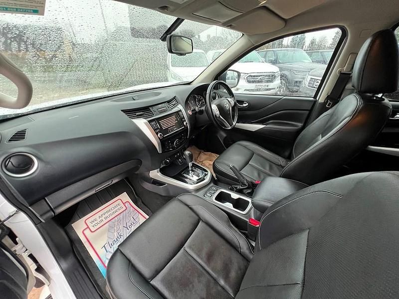 Used Nissan Navara Tekna 190 HP (139 kW) 2021 White Pickup