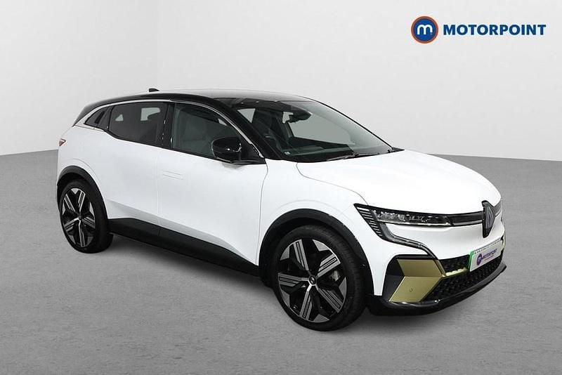 White Used 2023 Renault Megane E-Tech Iconic Hatchback | £19,249 (Fair price) - Image 1/4