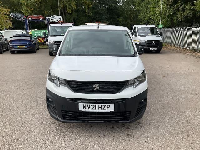 Used Peugeot Partner 2021 White MPV
