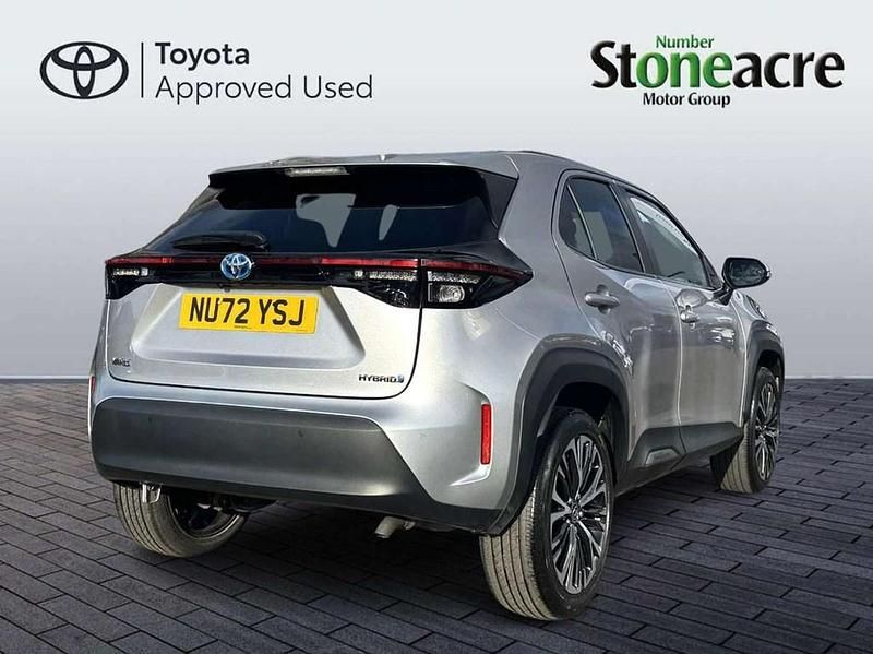 Used Toyota Yaris Cross 113 HP (83 kW) 2022 Silver SUV