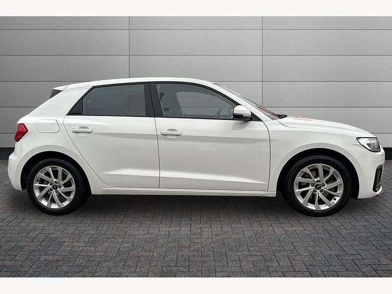 Used Audi A1 Sport 110 HP (80 kW) 2023 White Hatchback