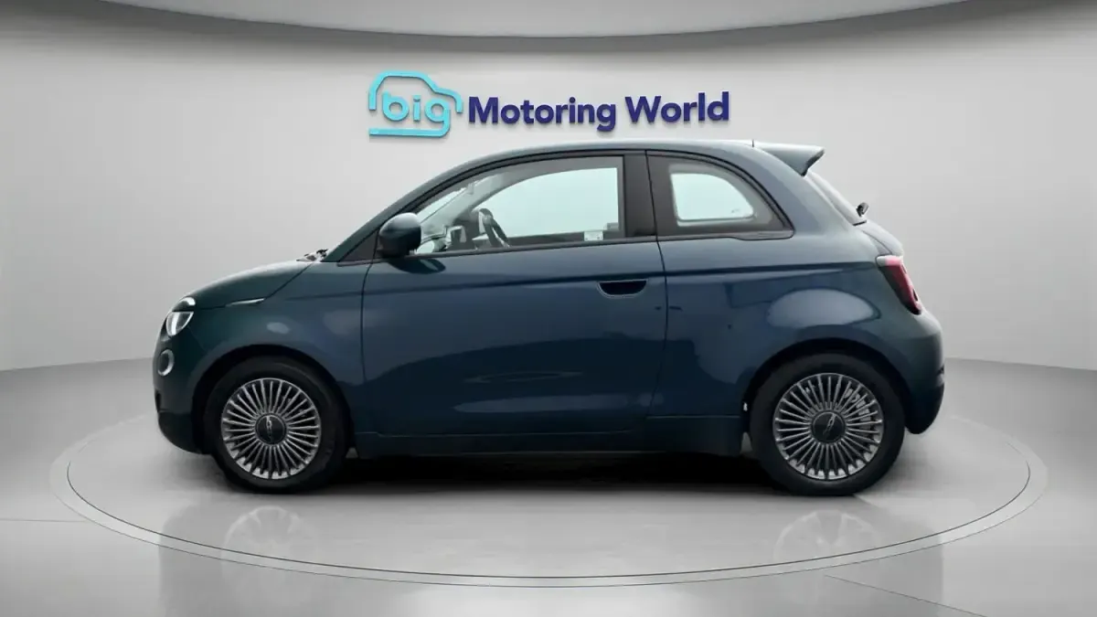Used Fiat 500e Icon 86 kW (118 HP) 2022 Green Hatchback