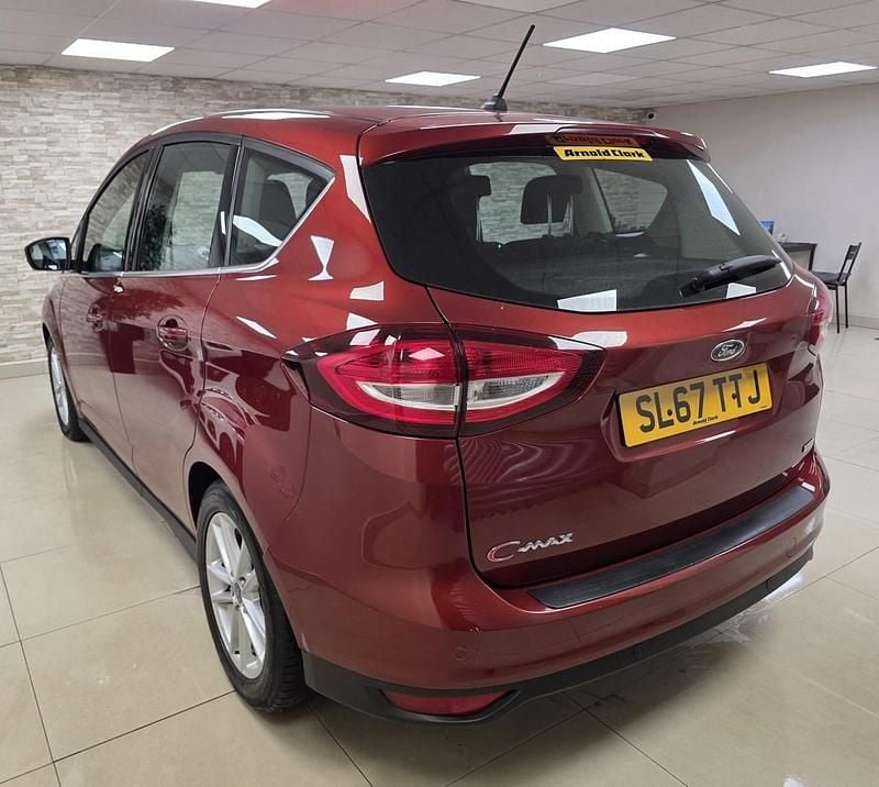 Used Ford C-MAX Zetec 125 HP (91 kW) 2017 Red MPV
