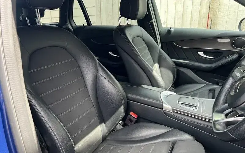 Used Mercedes GLC300 AMG line 268 HP (197 kW) 2019 Blue SUV