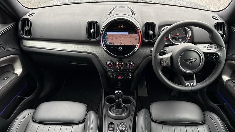 Used Mini Cooper Countryman Exclusive 134 HP (98 kW) 2022 Black SUV