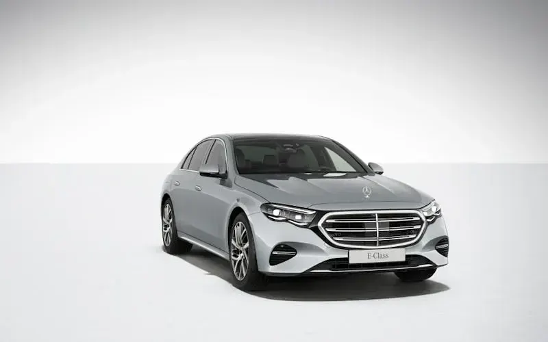 New Mercedes E200 Premium 204 HP (150 kW) 2026 Sedan
