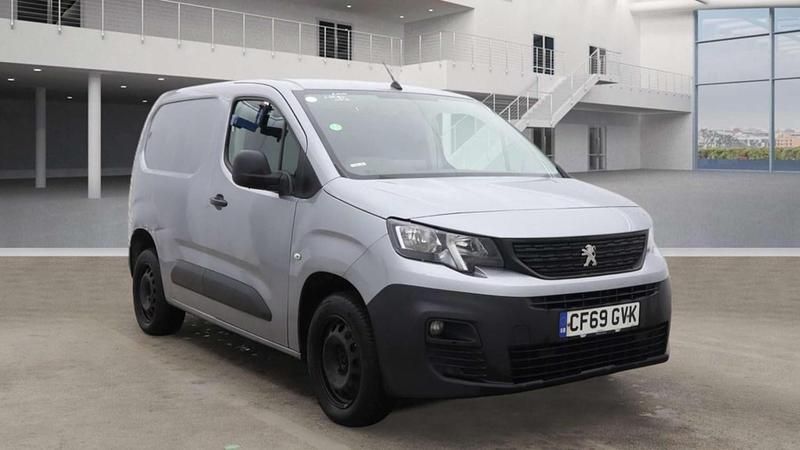 Grey Used 2020 Peugeot Partner MPV | £8,280 (Fair price) - Image 1/4