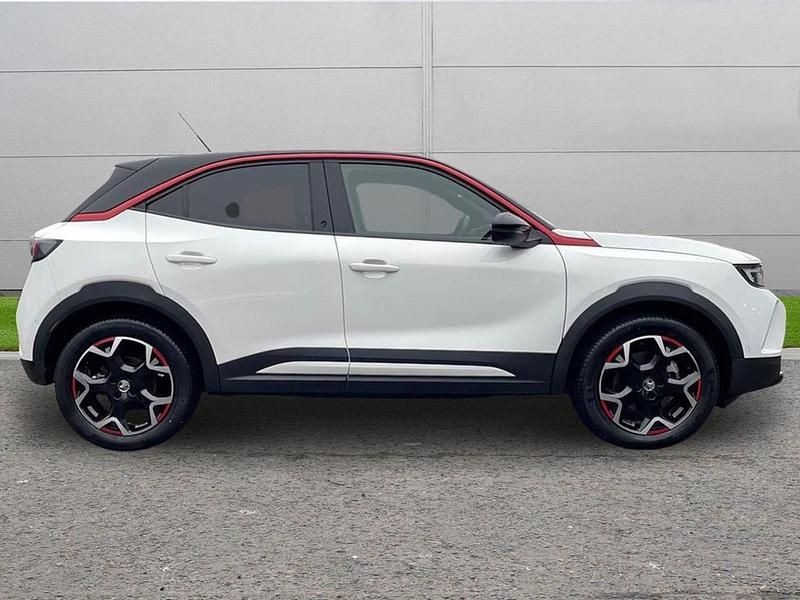 Used Vauxhall Mokka SRi 98 kW (134 HP) 2021 White SUV