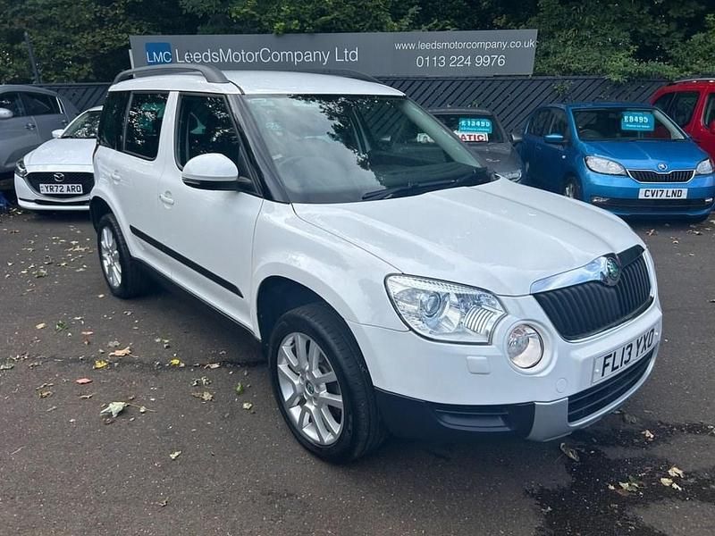 White Used 2013 Skoda Yeti Elegance SUV | £8,995 (Fair price) - Image 1/4