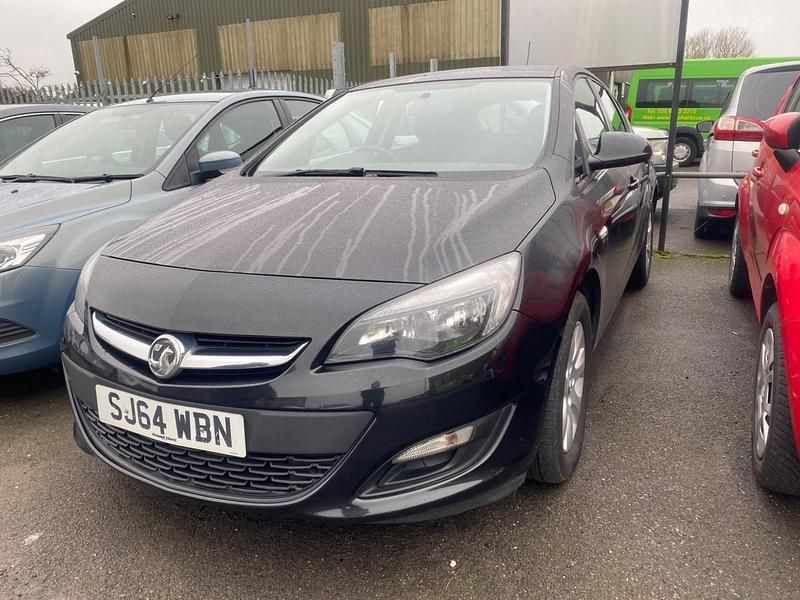 Used Vauxhall Astra Design Edition 2014 Black Hatchback