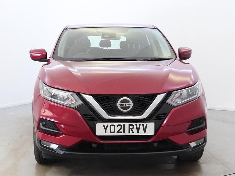 Used Nissan Qashqai Acenta Premium 160 HP (117 kW) 2021 Red SUV