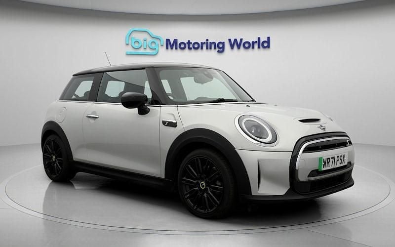 Used Mini Cooper Level 2 135 kW (184 HP) 2023 Hatchback