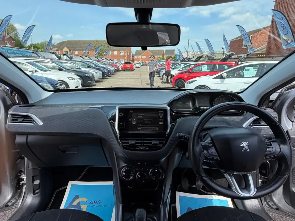 Used Peugeot 2008 Active 82 HP (60 kW) 2016 Grey SUV