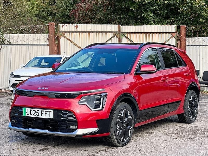 New Kia e-Niro 147 kW (201 HP) 2025 Red SUV