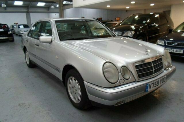 Used Mercedes E200 Classic 1999 Sedan
