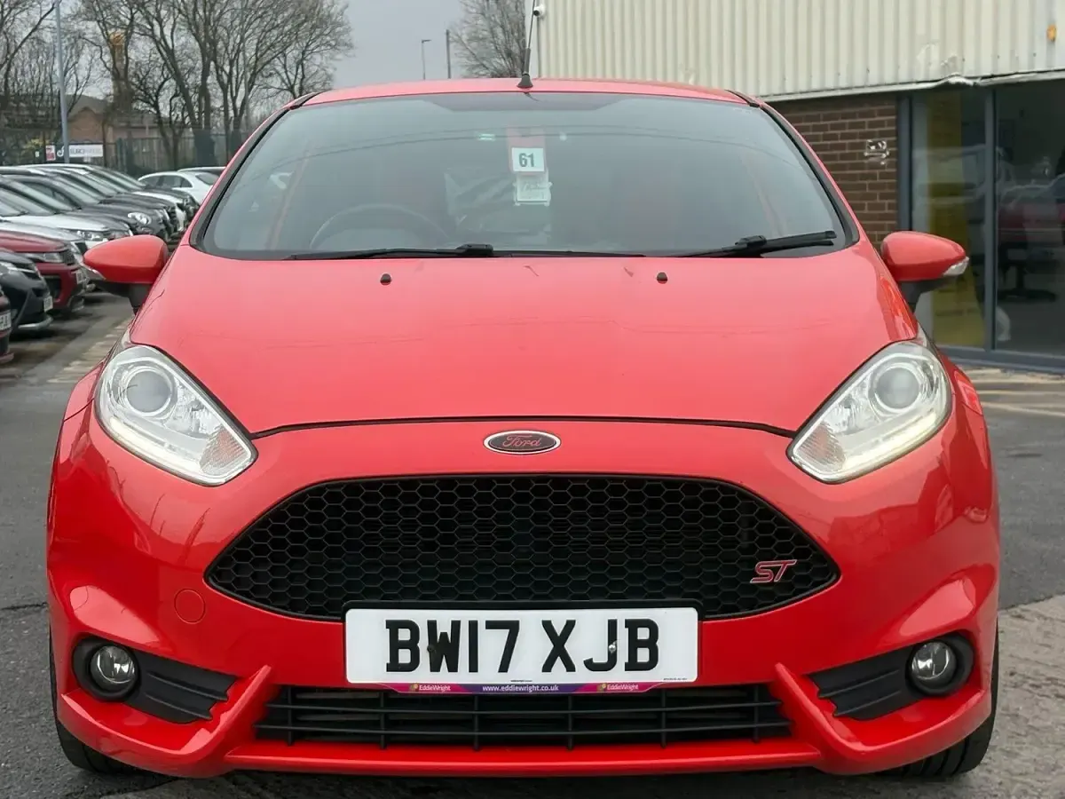 Używany Ford Fiesta ST 182 KM (133 kW) 2017 Pomarańczowy Hatchback
