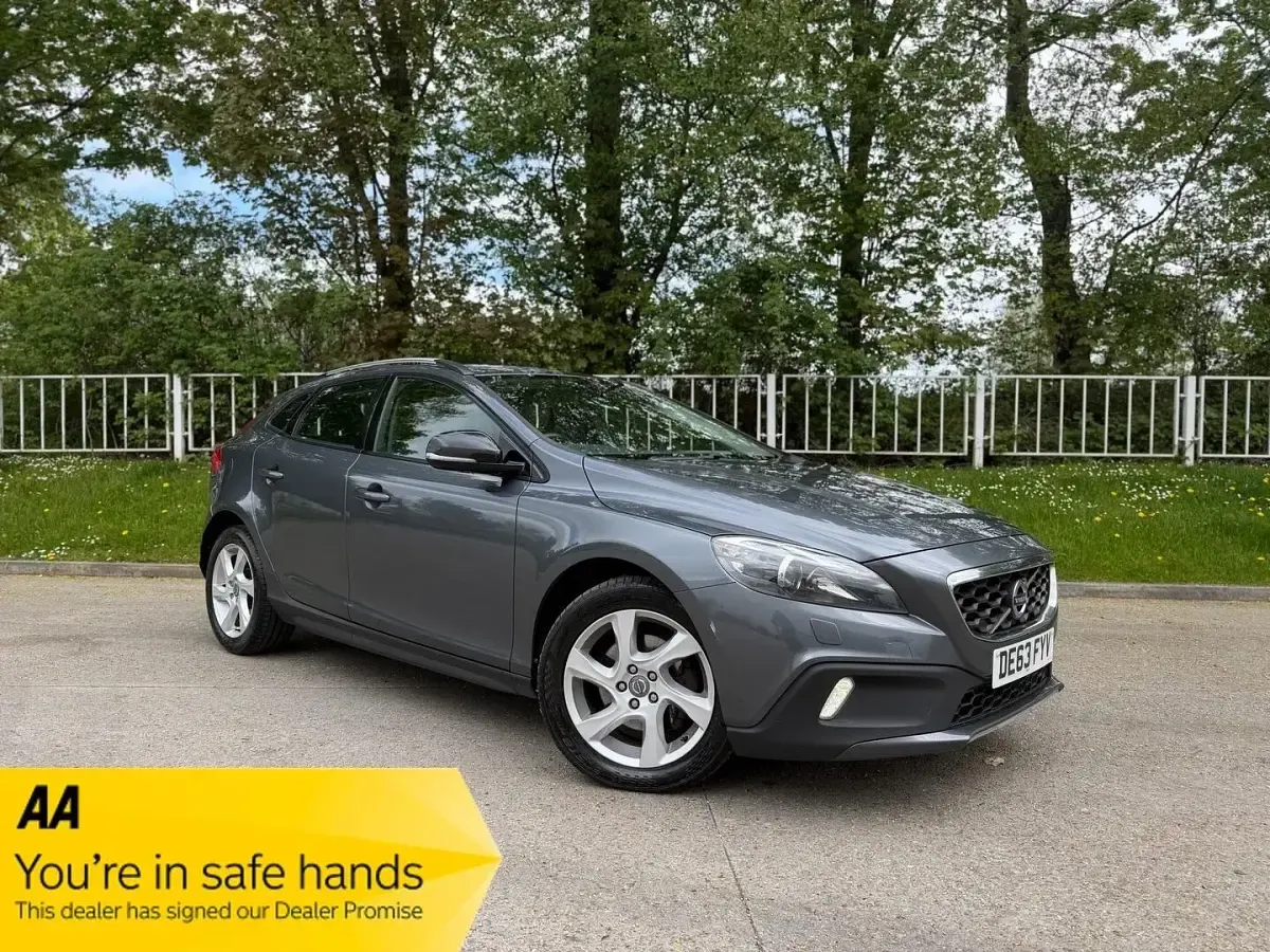 Begagnad Volvo V40 2013 Grå Halvkombi