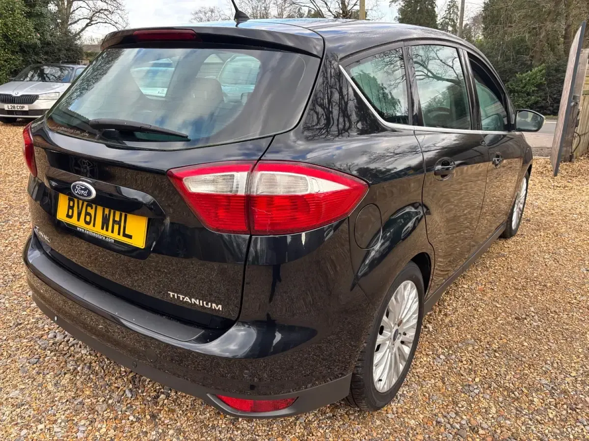 Begagnad Ford C-MAX Titanium 2011 Svart Minibuss