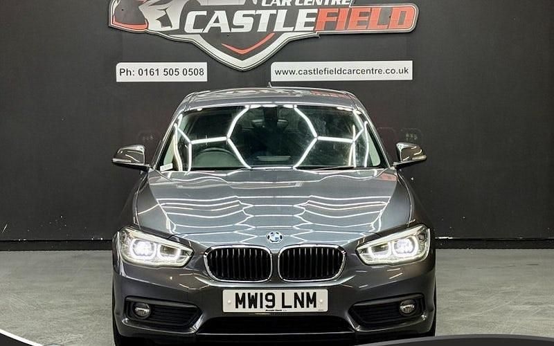 Usado BMW 116 116 CV (85 kW) 2019 Gris Utilitario