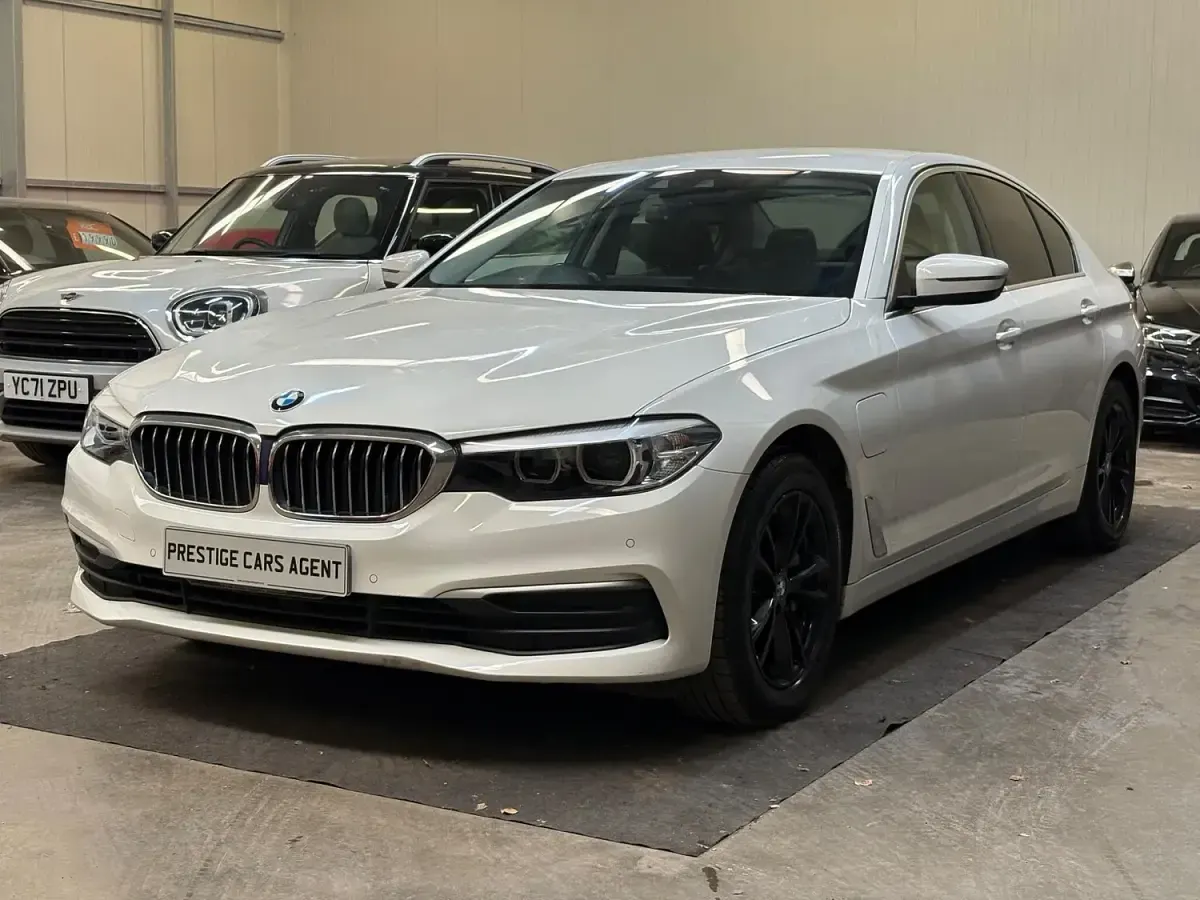 Used BMW 530e Sport Line 252 HP (185 kW) 2019 White Sedan