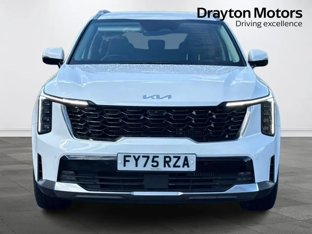 Used Kia Sorento 261 HP (191 kW) 2025 White SUV