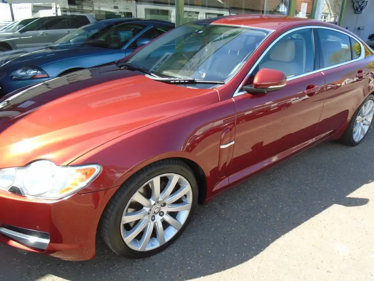 Used Jaguar XF Premium Luxury 2009 Red Sedan