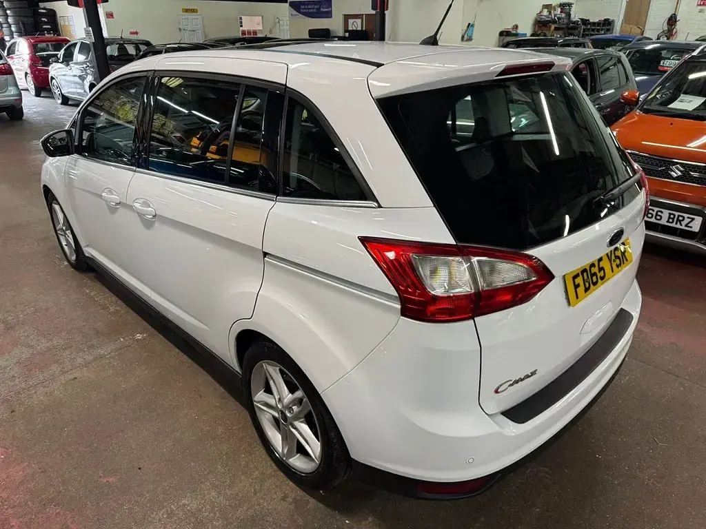 Używany Ford Grand C-Max Titanium X 120 KM (88 kW) 2015 Biały Minivan