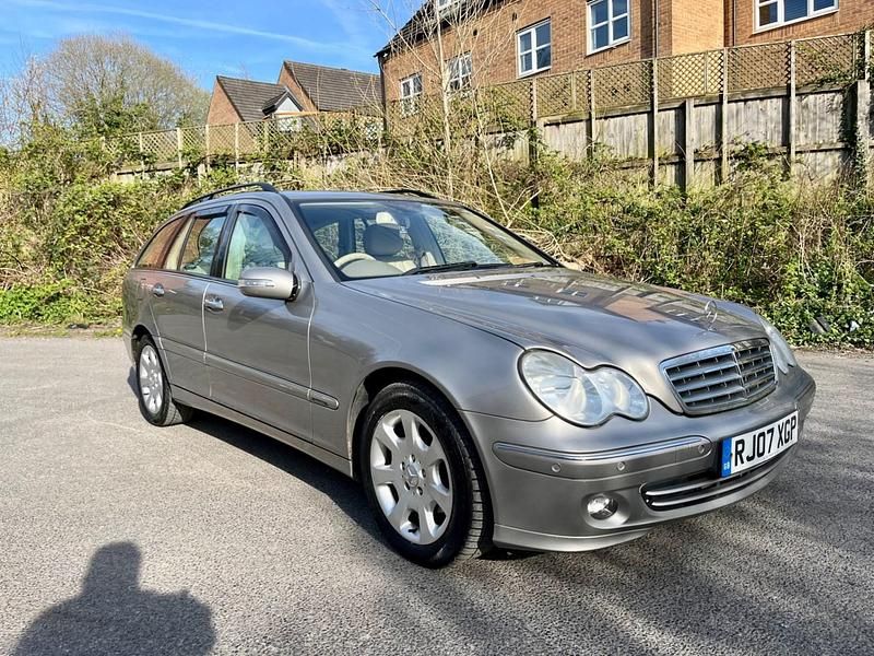 Used Mercedes C220 Elegance 150 HP (110 kW) 2007 Silver Estate