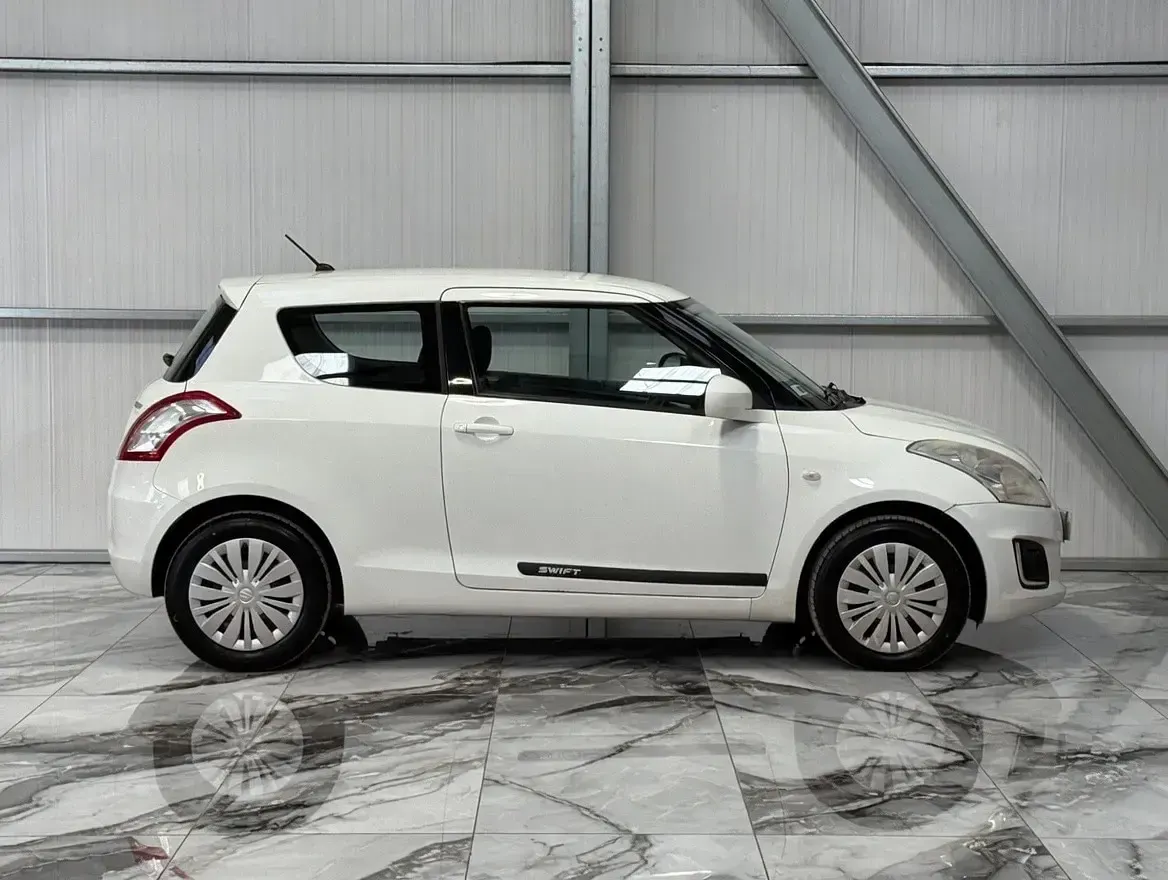Used Suzuki Swift 94 HP (69 kW) 2014 White Hatchback