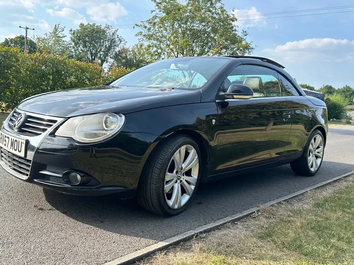 Used VW Eos Individual 140 HP (102 kW) 2007 Black Cabriolet