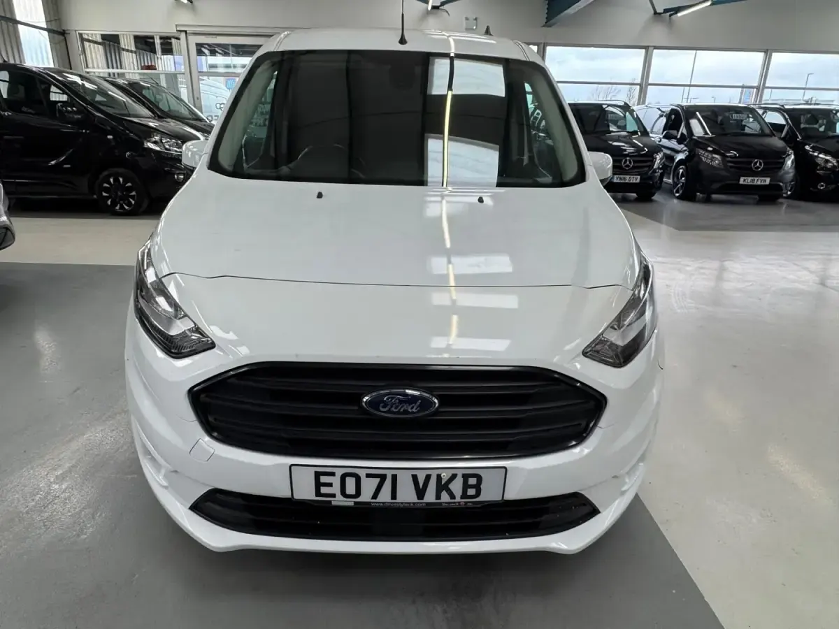 Używany Ford Transit Connect Limited 120 KM (88 kW) 2021 Biały Minivan