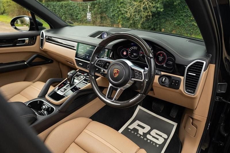 Used Porsche Cayenne 340 HP (250 kW) 2019 Black SUV
