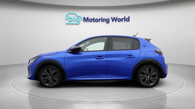 Used Peugeot e-208 GT 100 kW (136 HP) 2020 Blue Hatchback