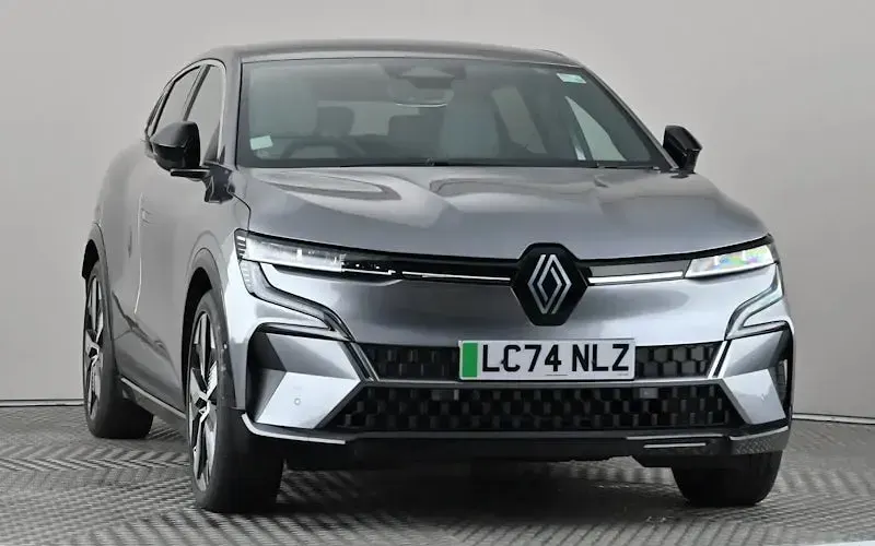 Used Renault Megane E-Tech Komfort 160 kW (218 HP) 2025 Hatchback