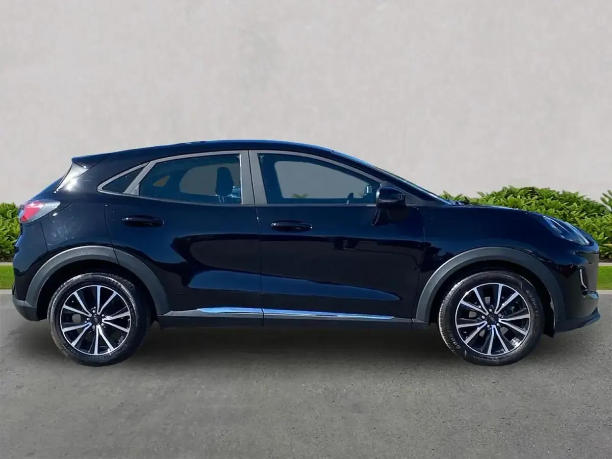 Używany Ford Puma Titanium 2023 Czarny SUV